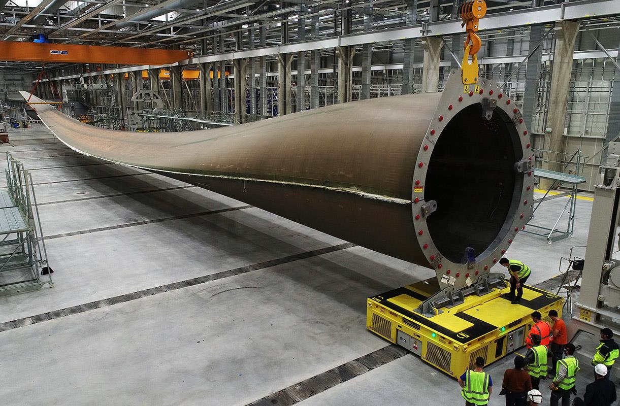 Power manufactures the world’s first wind turbine blade beyond 100 meters!